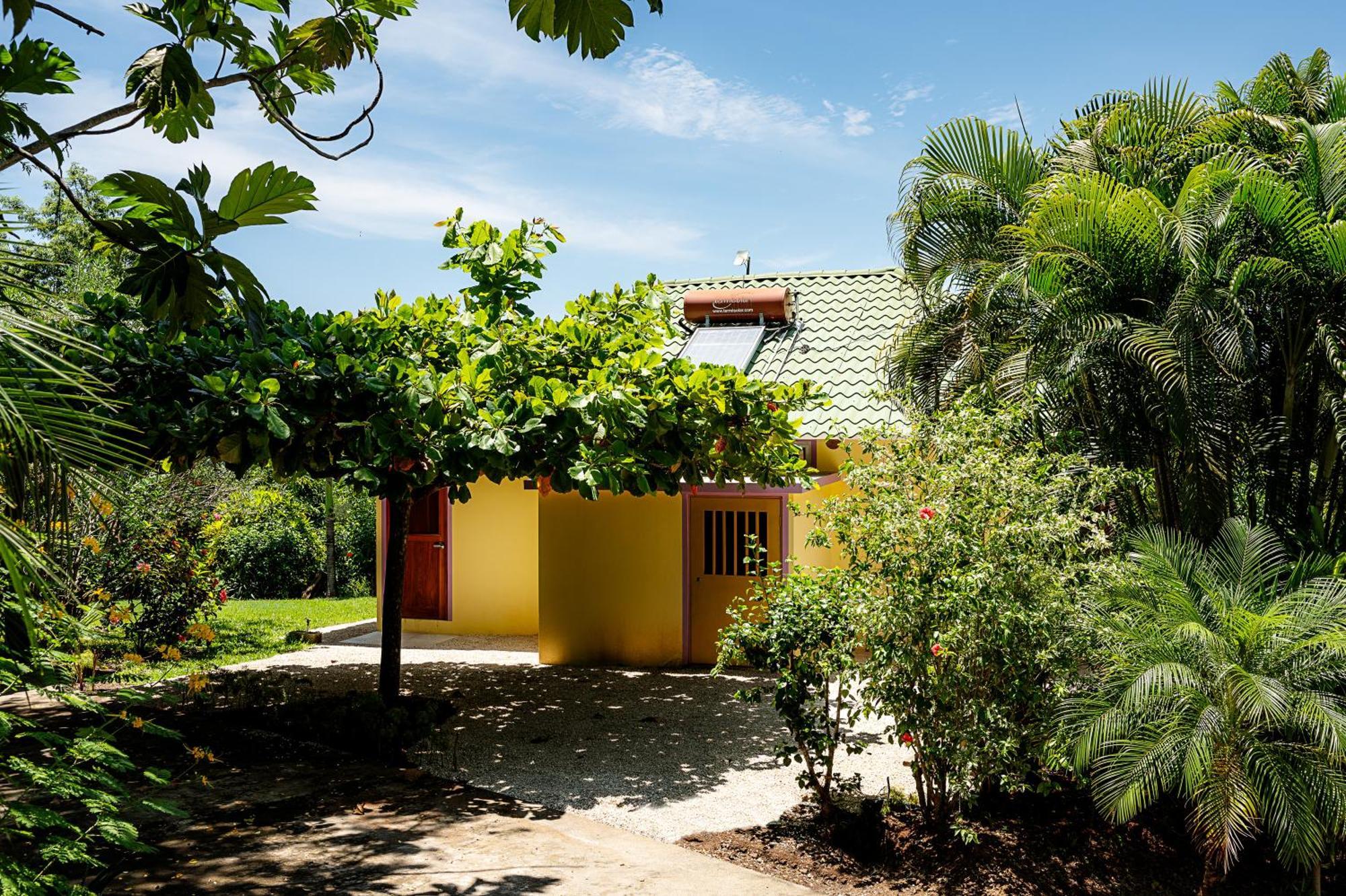 Playa Bejuco  Casa Laureles Bed & Breakfast エクステリア 写真