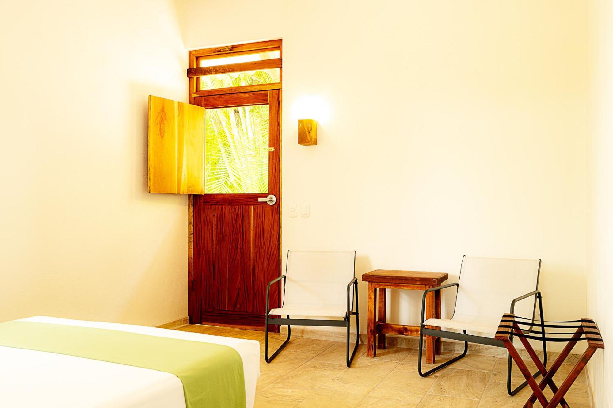 Playa Bejuco  Casa Laureles Bed & Breakfast エクステリア 写真